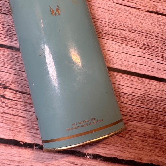 Vintage Elizabeth Arden “Blue Grass” Dusting Powder Set – Tin & Shaker Bottle - Picture 14 of 16